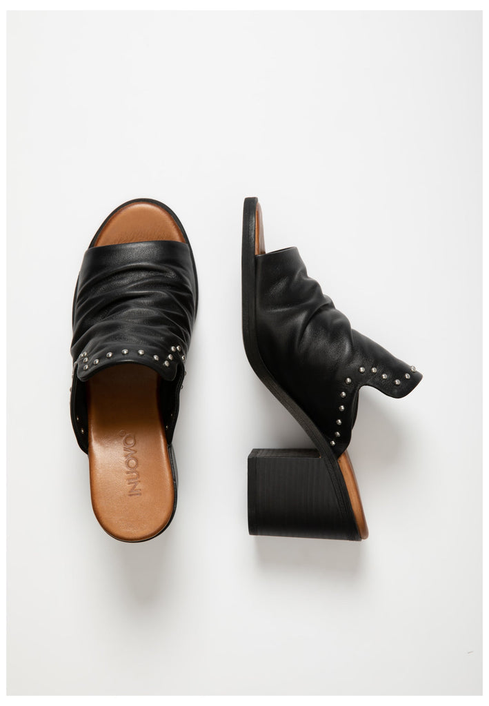 Inuovo Pantoletten Leder Schwarz - surf4shoes