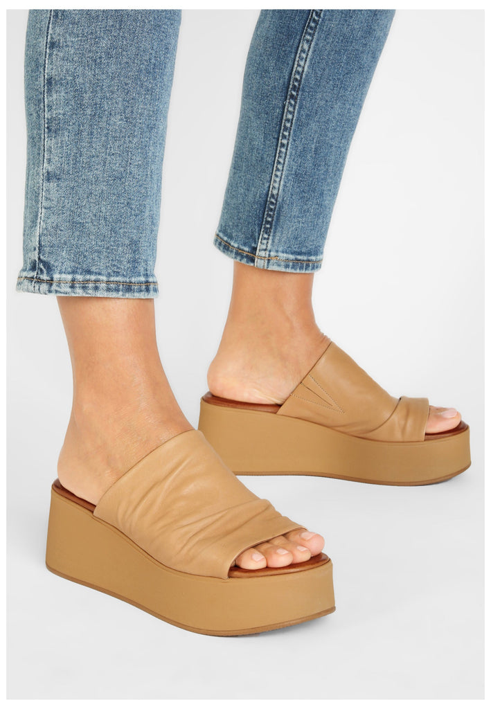 Inuovo Pantoletten Leder Hellbraun - surf4shoes