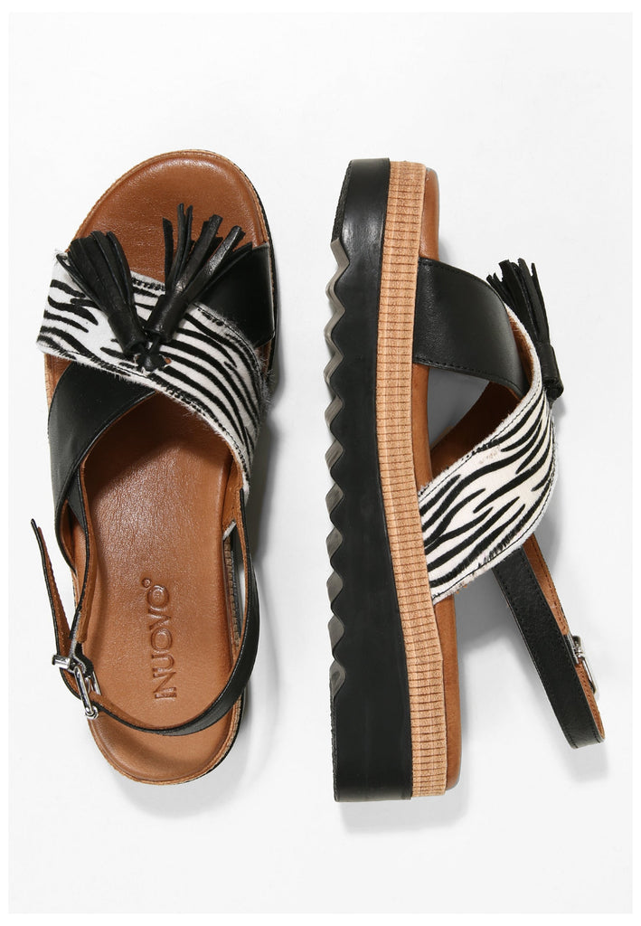 Inuovo Pantoletten Leder Schwarz/Weiß - surf4shoes