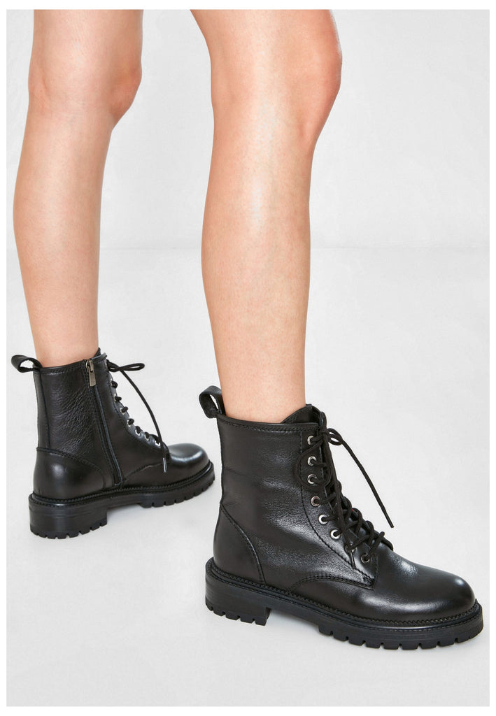 Inuovo Stiefelette Leder Schwarz - surf4shoes