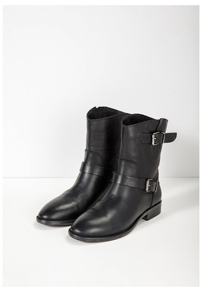 Inuovo Stiefelette Leder Schwarz - surf4shoes