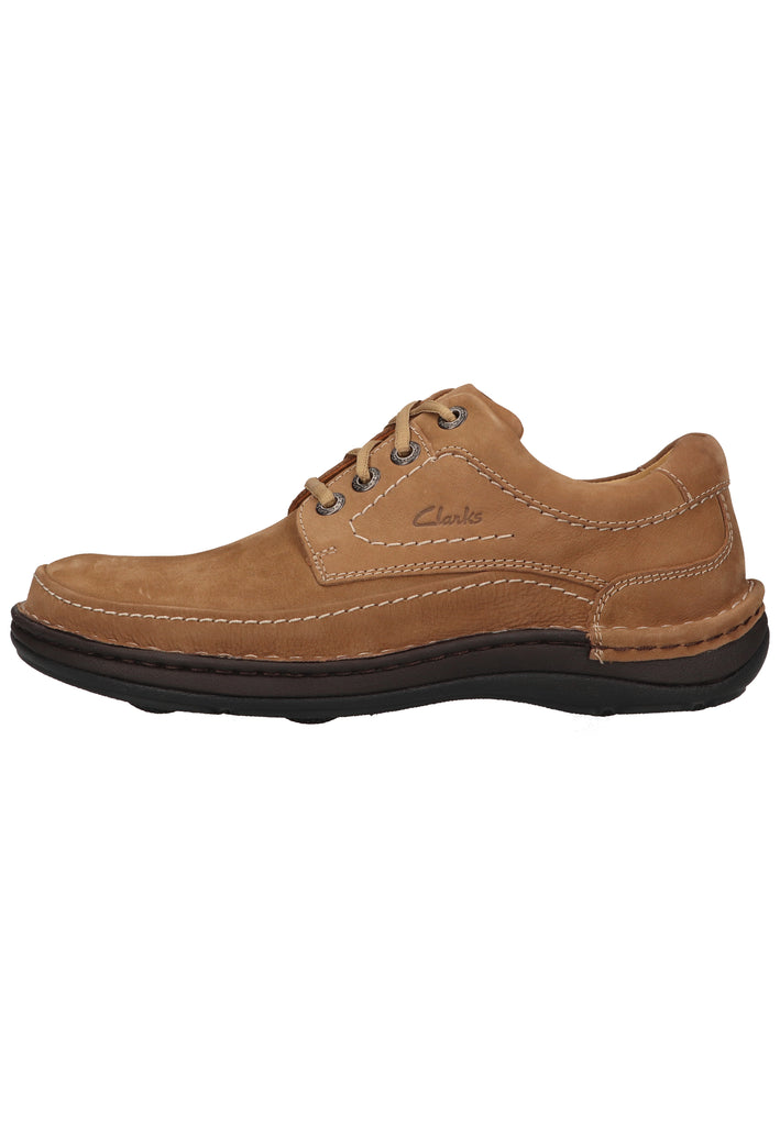 Clarks Sneaker Nubukleder Sand - surf4shoes