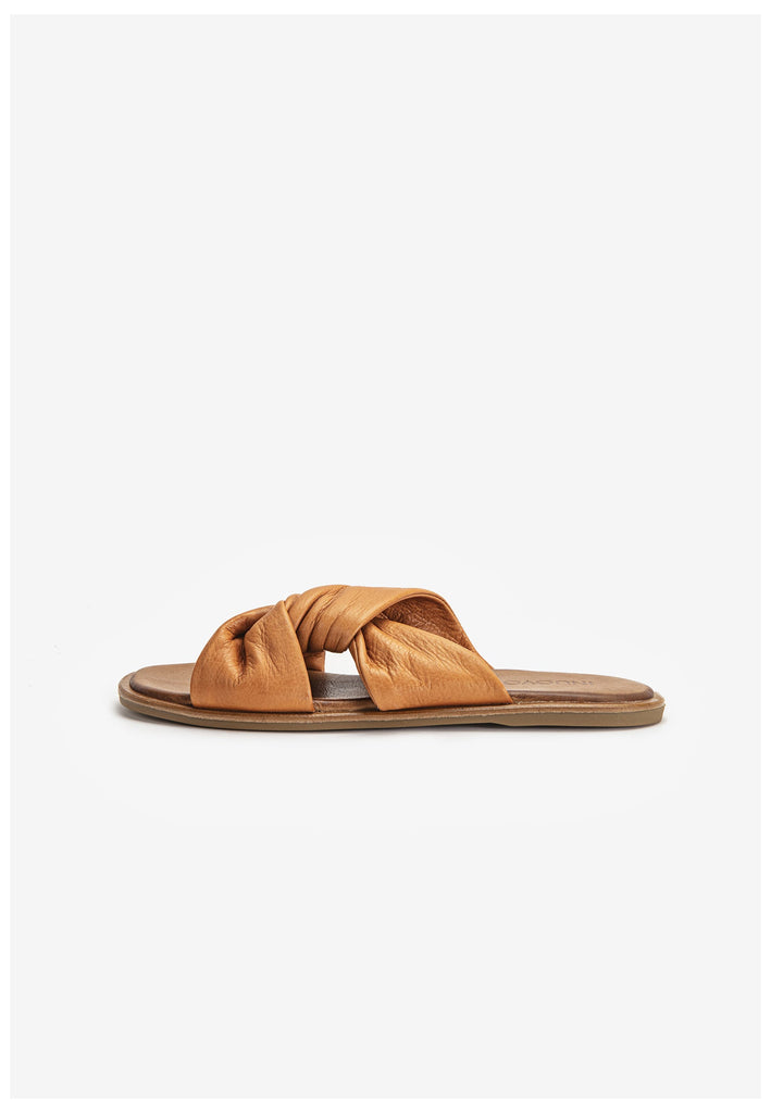 Inuovo Pantoletten Leder Hellbraun - surf4shoes