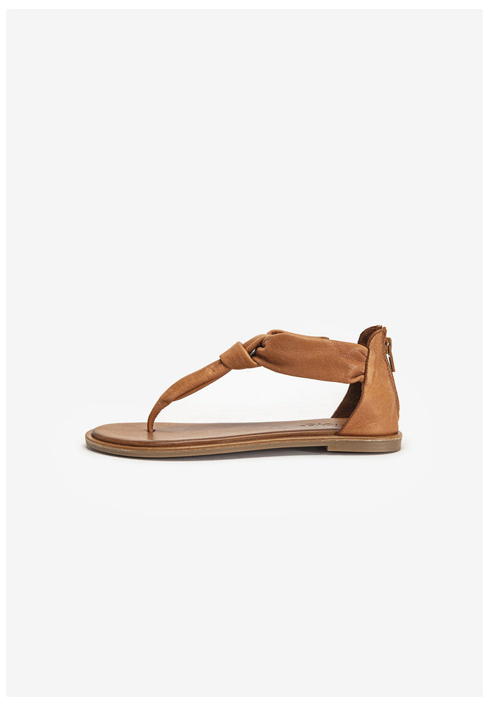 Inuovo Zehensteg Leder Mittelbraun - surf4shoes