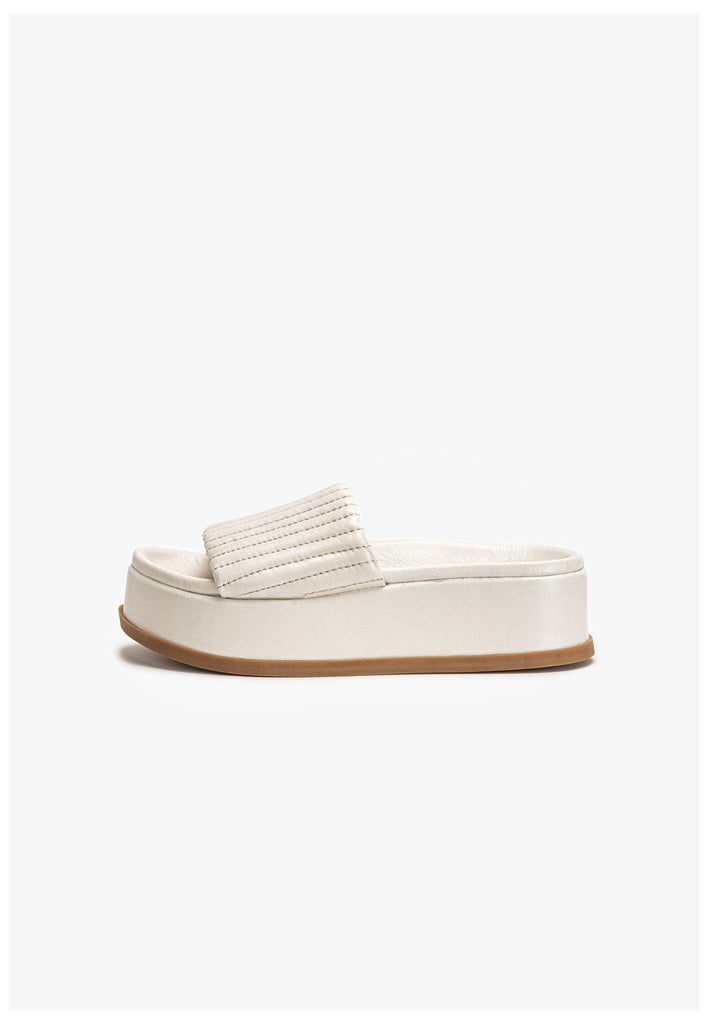 Inuovo Pantoletten Leder Creme - surf4shoes