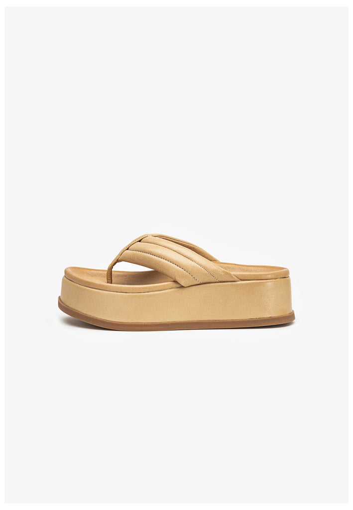 Inuovo Zehensteg Leder Hellbraun - surf4shoes