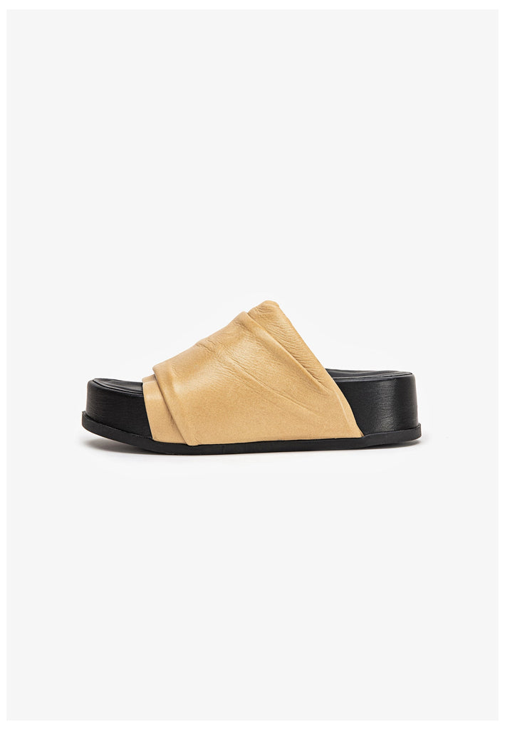 Inuovo Pantoletten Leder Hellbraun - surf4shoes