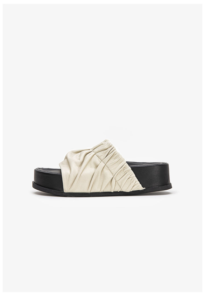 Inuovo Pantoletten Leder Beige - surf4shoes