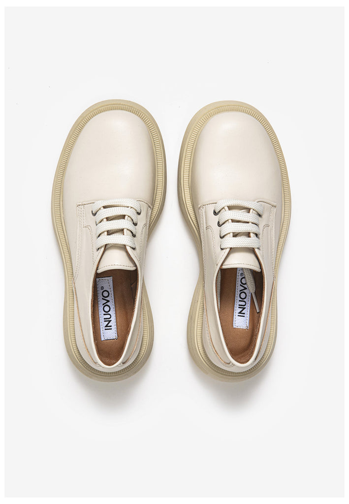 Inuovo Halbschuhe Leder Weiß