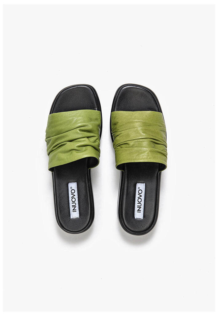 Inuovo Pantoletten Leder Grün