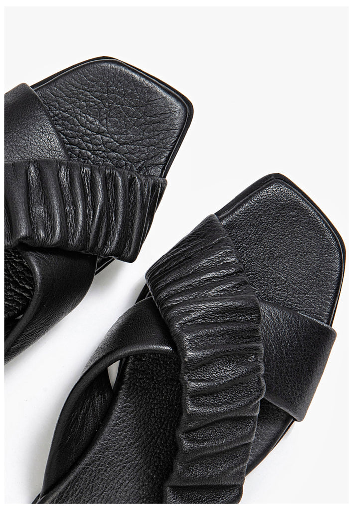 Inuovo Pantoletten Leder Schwarz