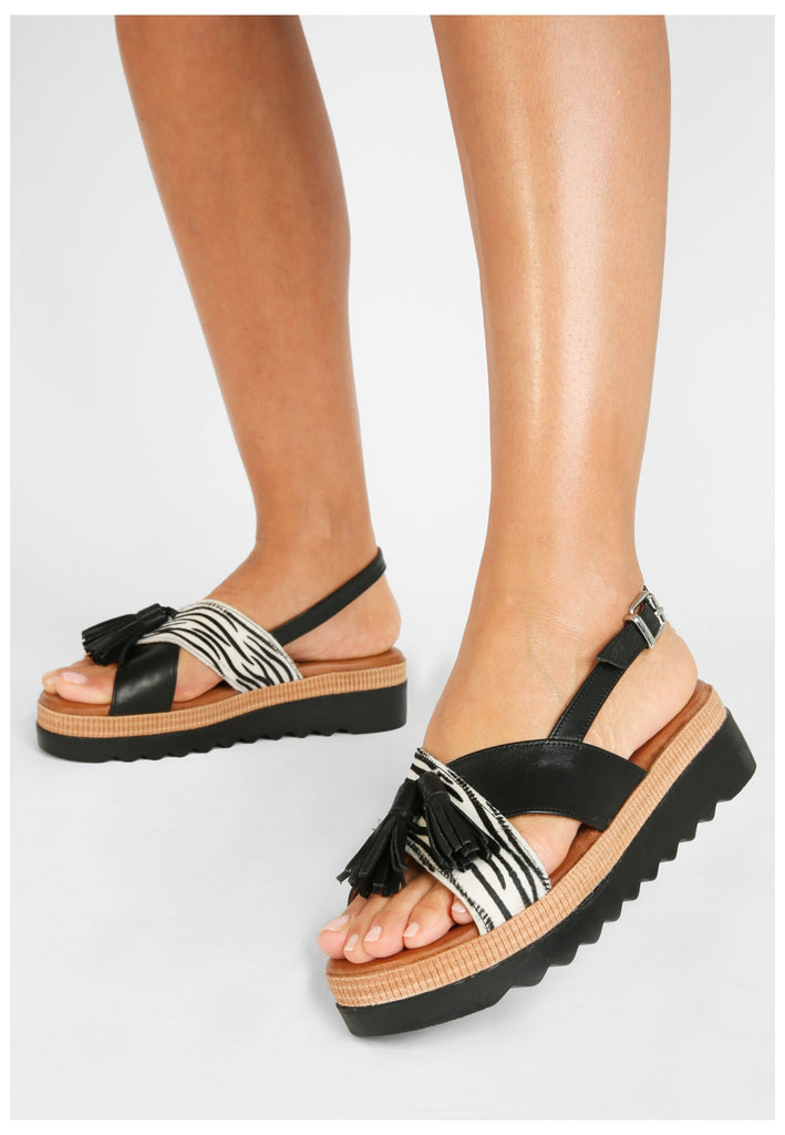 Inuovo Pantoletten Leder Schwarz/Weiß