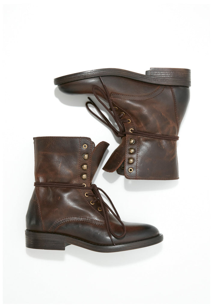 Inuovo Stiefelette Leder Dunkelbraun