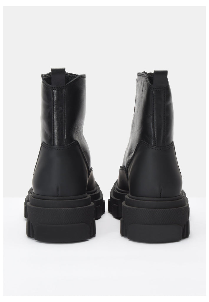 Inuovo Stiefelette Leder Schwarz