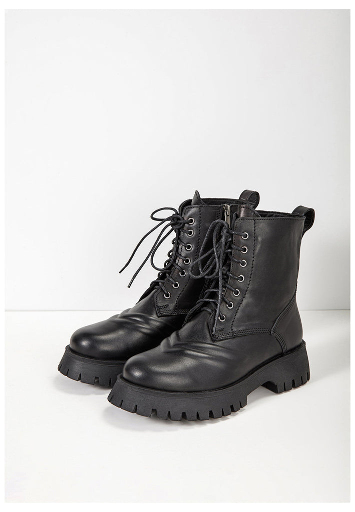 Inuovo Stiefelette Leder Schwarz