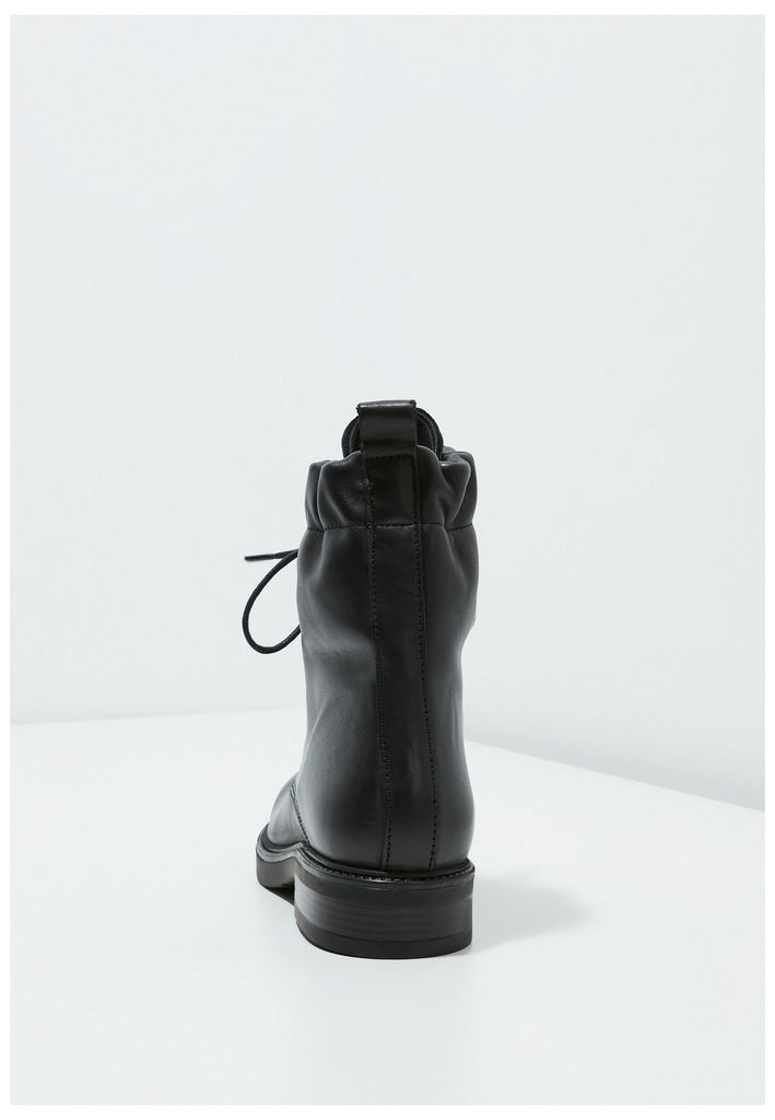 Inuovo Stiefelette Leder Schwarz