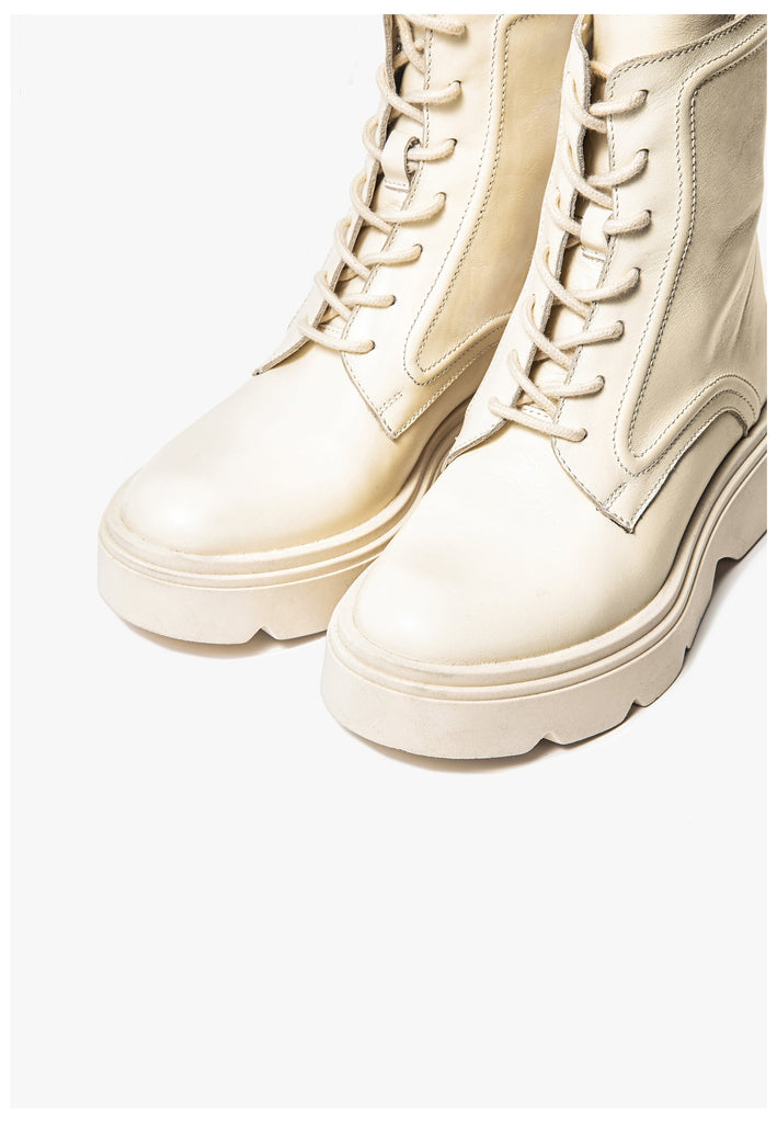 Inuovo Stiefelette Leder Weiß