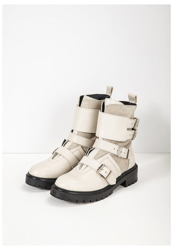 Inuovo Stiefelette Leder Weiß