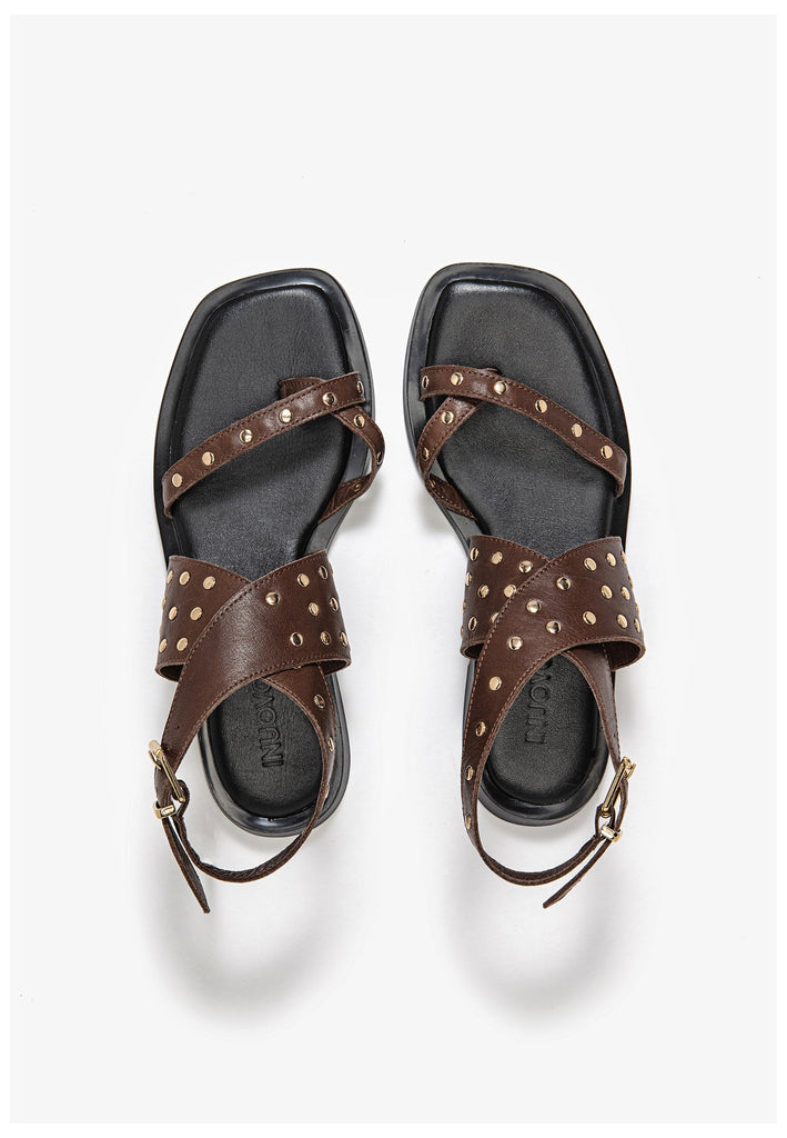 Inuovo Zehensteg Leder Dunkelbraun