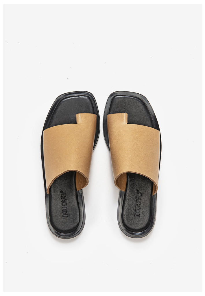 Inuovo Zehensteg Leder Hellbraun