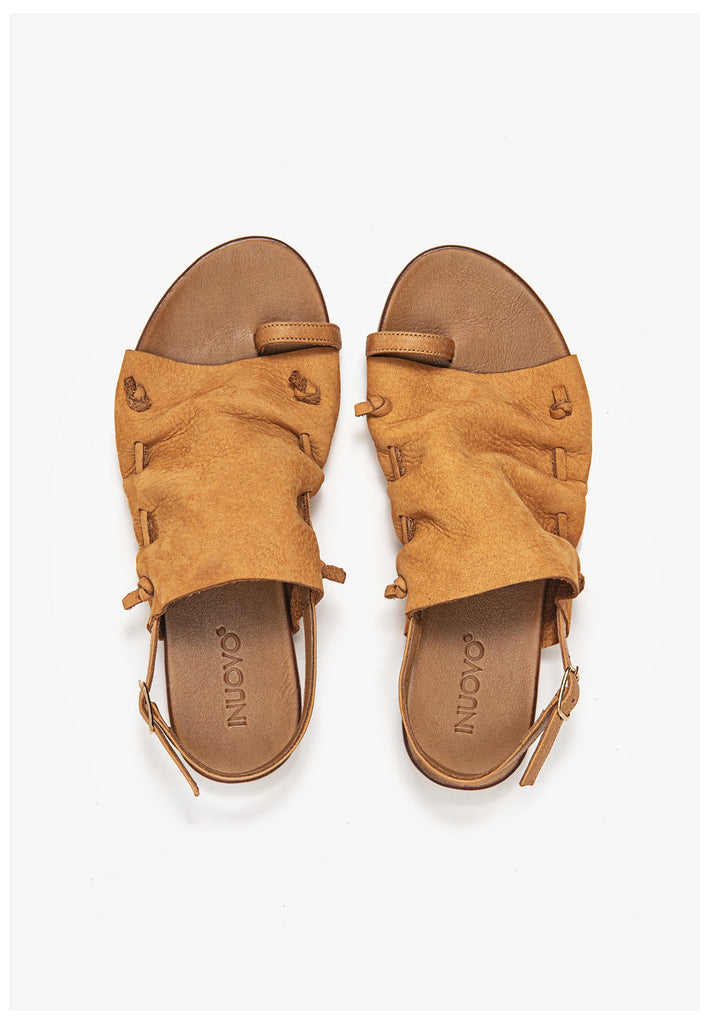 Inuovo Zehensteg Leder Mittelbraun