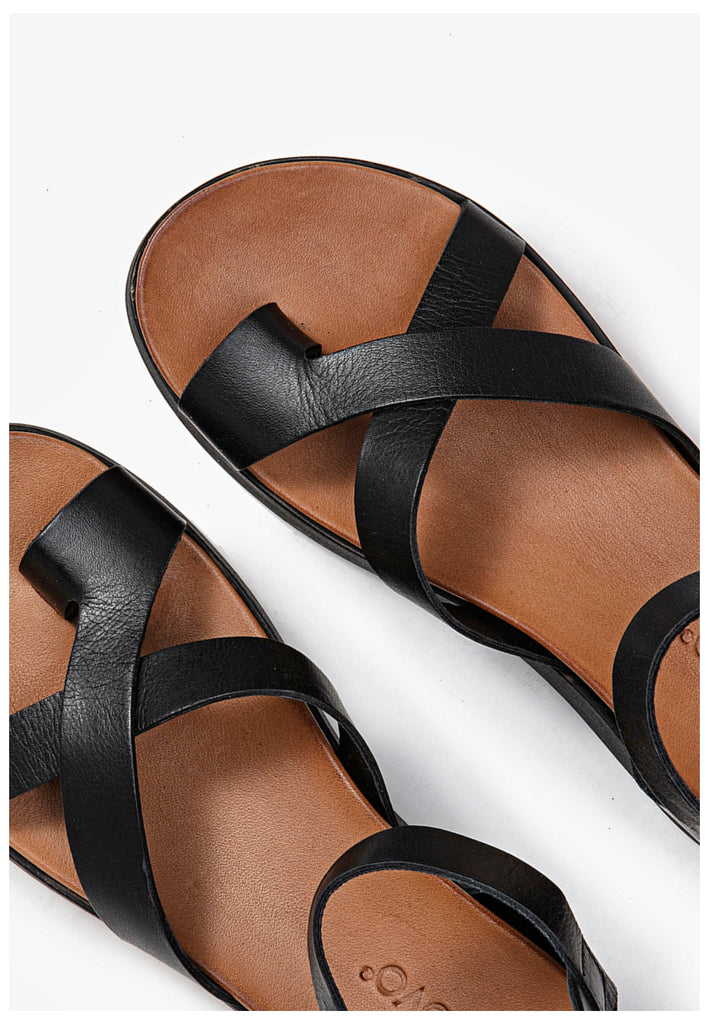 Inuovo Zehensteg Leder Schwarz