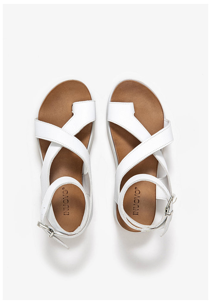 Inuovo Zehensteg Leder Weiß