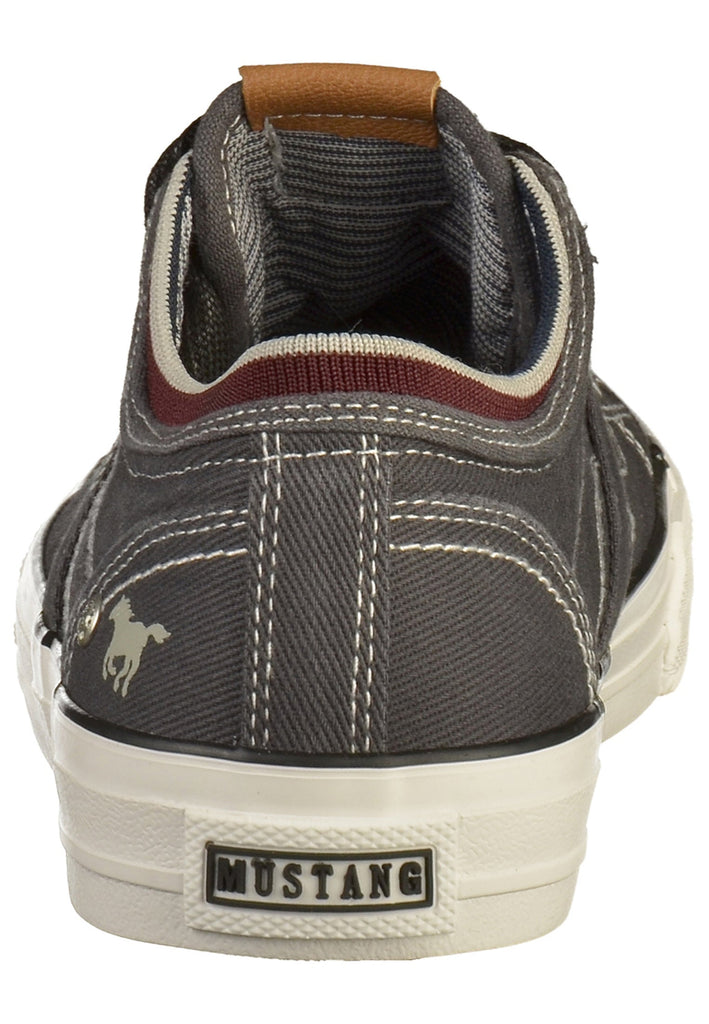 Mustang Sneaker Canvas Schwarz