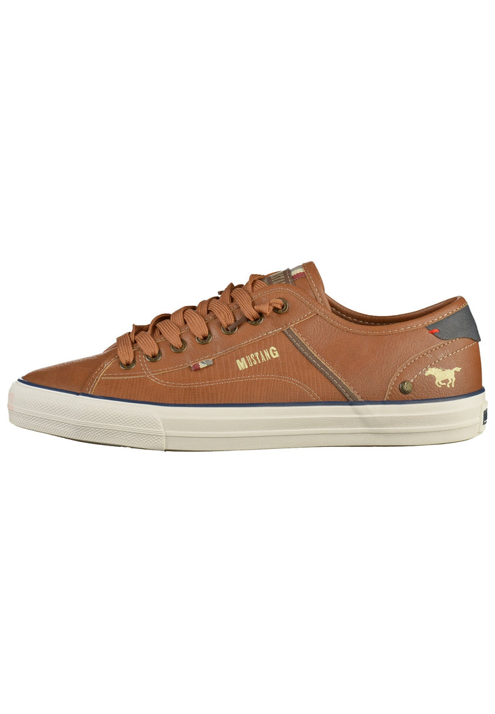 Mustang Sneaker Lederimitat Cognac
