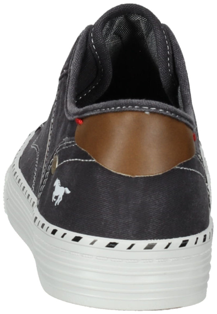 Mustang Sneaker Lederimitat/Textil Schwarz