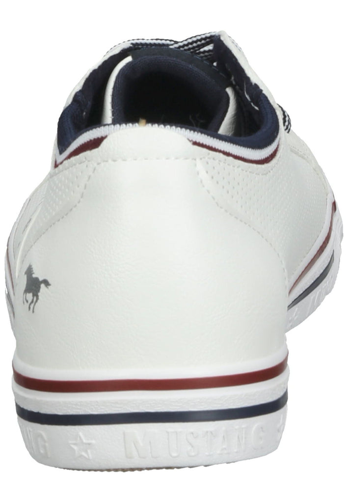 Mustang Sneaker Lederimitat Weiß
