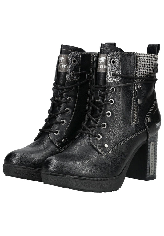 Mustang Stiefelette Lederimitat/Textil Schwarz Warmfutter
