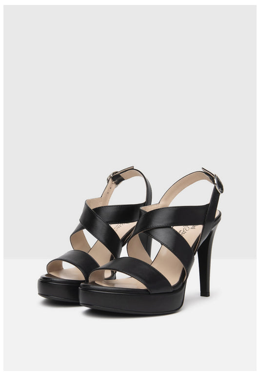 Nero Giardini Sandalen Leder Schwarz