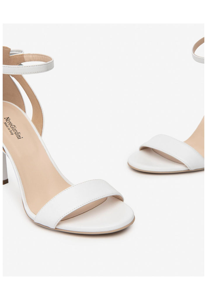 Nero Giardini Sandalen Leder Weiß