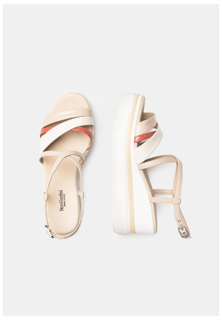 Nero Giardini Sandalen Lederimitat Beige