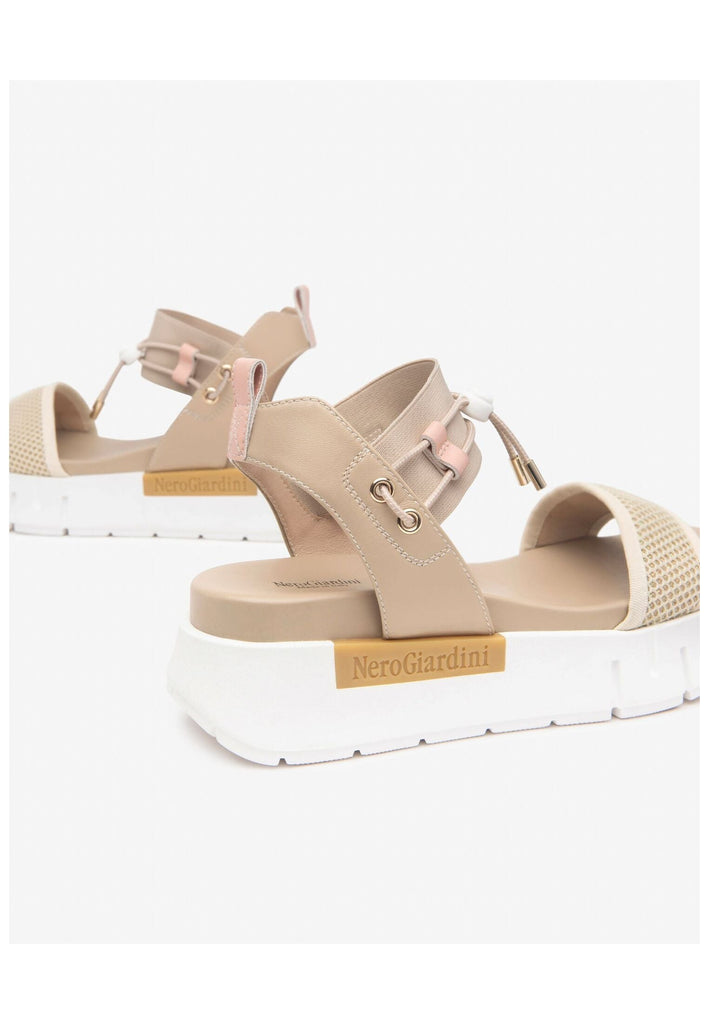 Nero Giardini Sandalen Lederimitat/Textil Latte