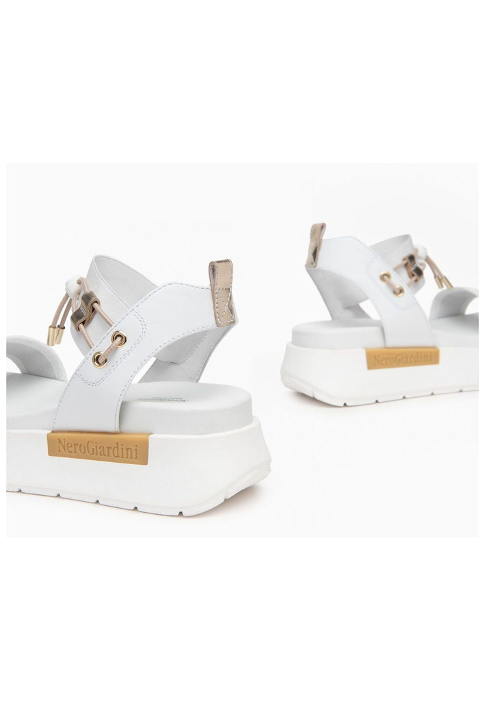 Nero Giardini Sandalen Lederimitat/Textil Weiß