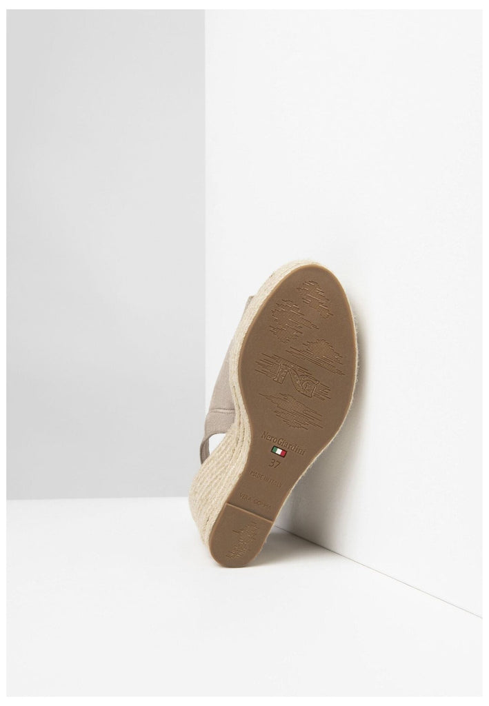 Nero Giardini Sandalen Veloursleder Braun