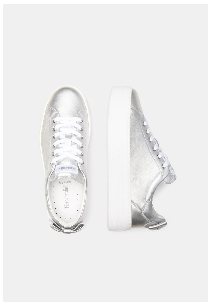 Nero Giardini Sneaker Lederimitat Silber