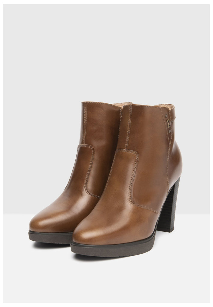 Nero Giardini Stiefelette Leder/Synthetik Braun